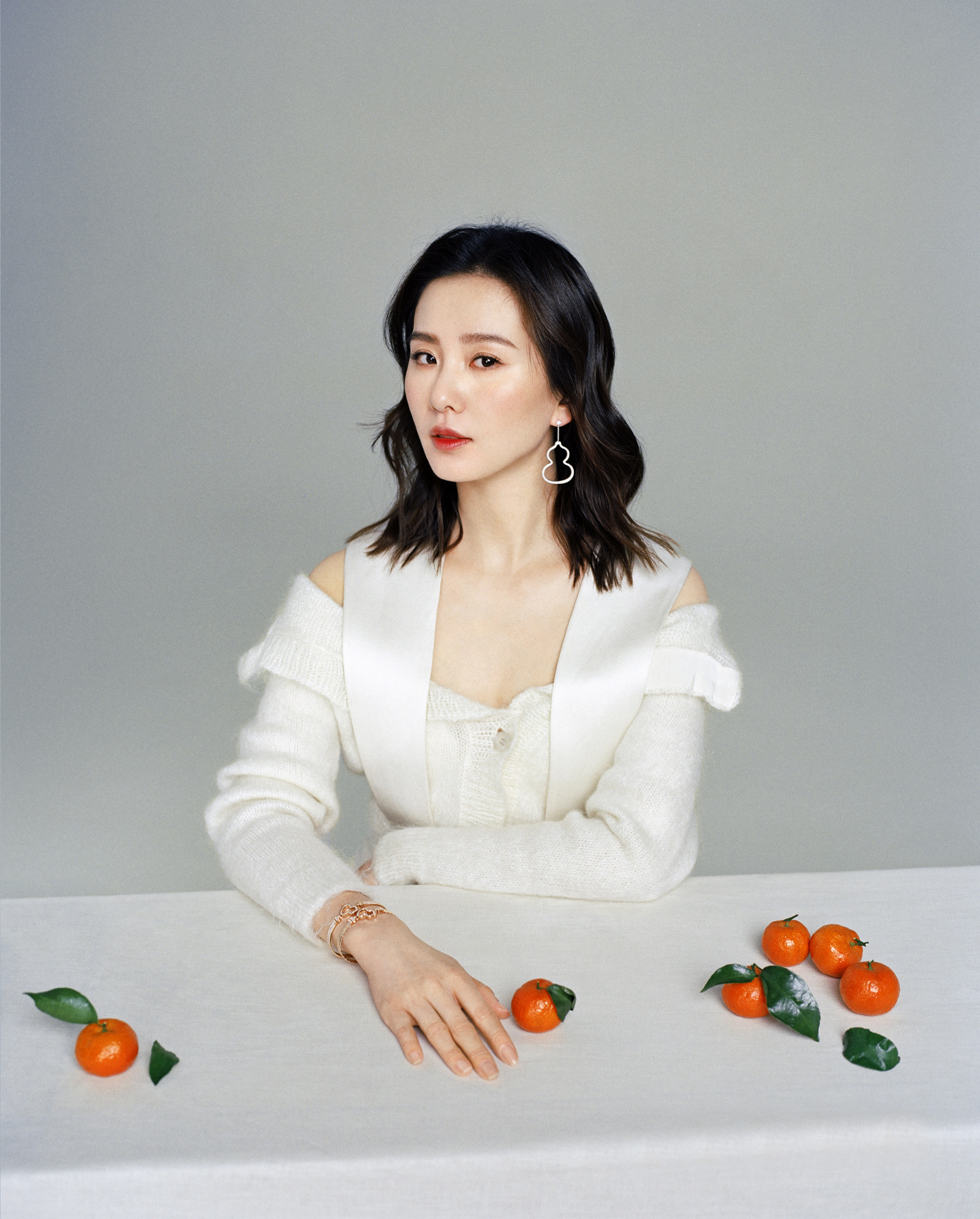 刘诗诗# 刘诗诗佩戴@qeelin 珠宝出镜@kinfolk中文版 杂志2020春季刊