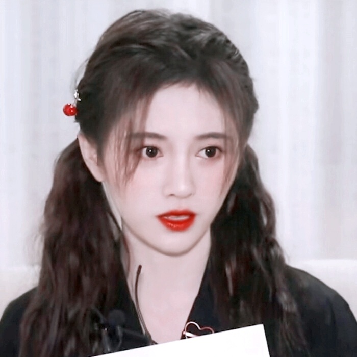 鞠婧祎头像原截沈嘉易二传标明禁二改
