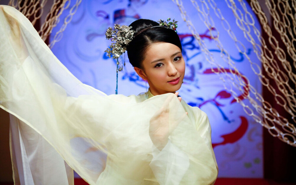 宫锁心玉 佟丽娅 饰 年素言