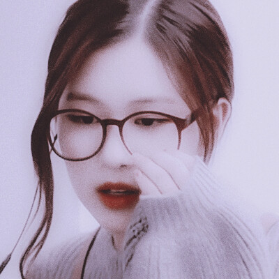 lisa朴彩英rose头像