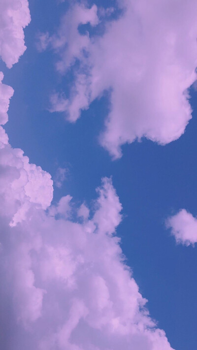天空是蔚蓝色 窗外有千纸鹤风景壁纸/蓝天白云·摄影ins