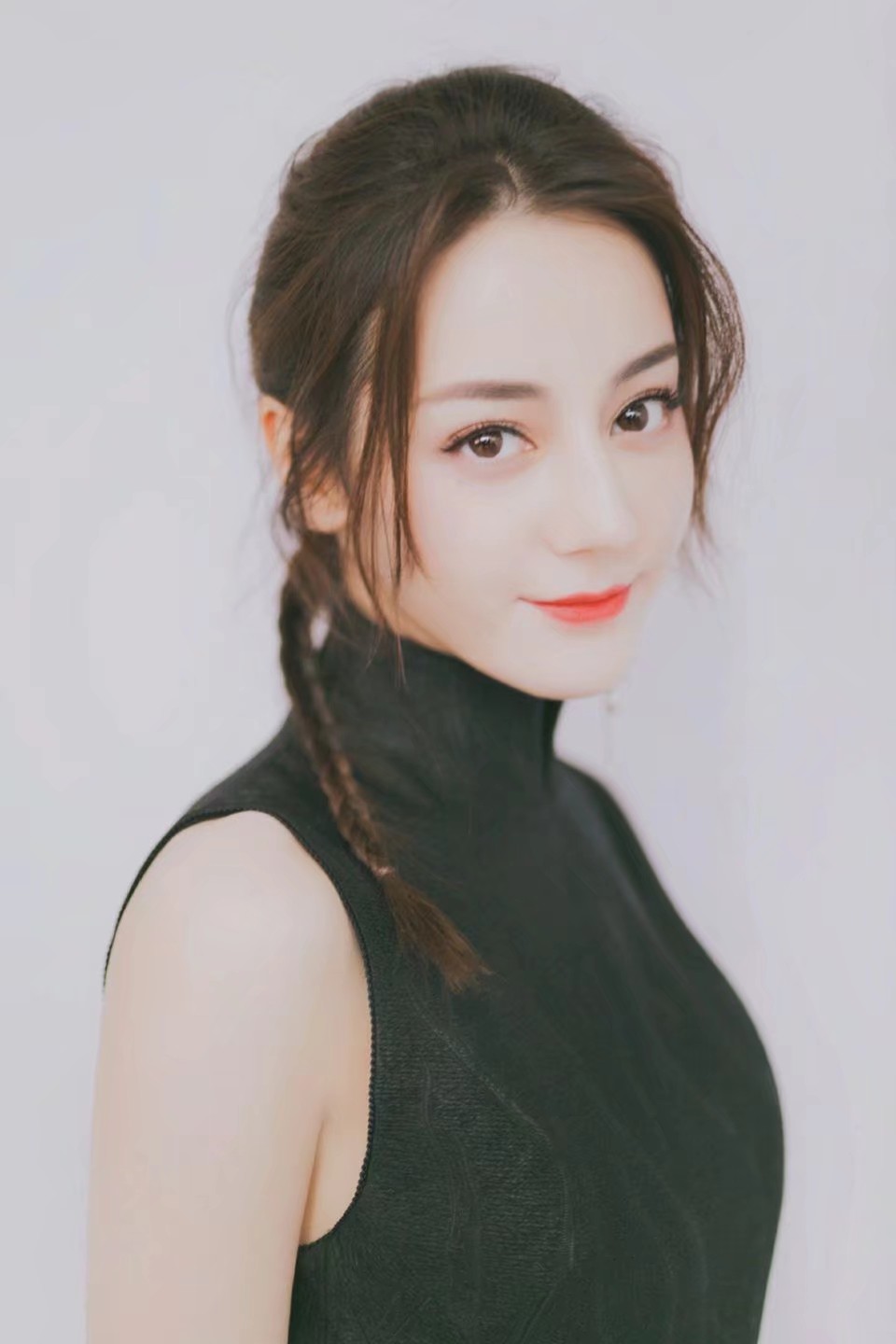 迪丽热巴壁纸自调,素质拿图