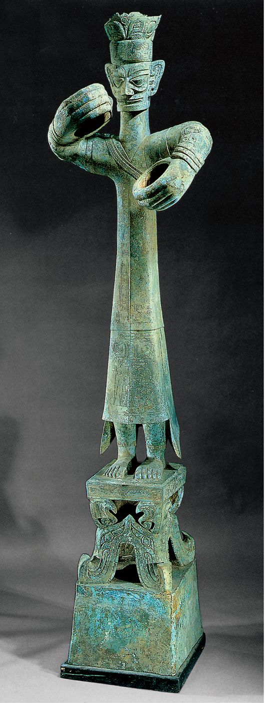 立人像 四川广汉三星堆二号祭祀坑出土 高260.8cm 三星堆博物馆藏