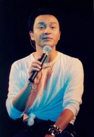 张国荣97演唱会