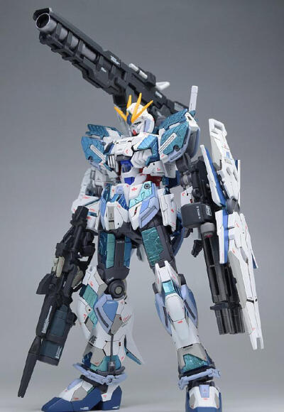 强化装备型nt高达模型改