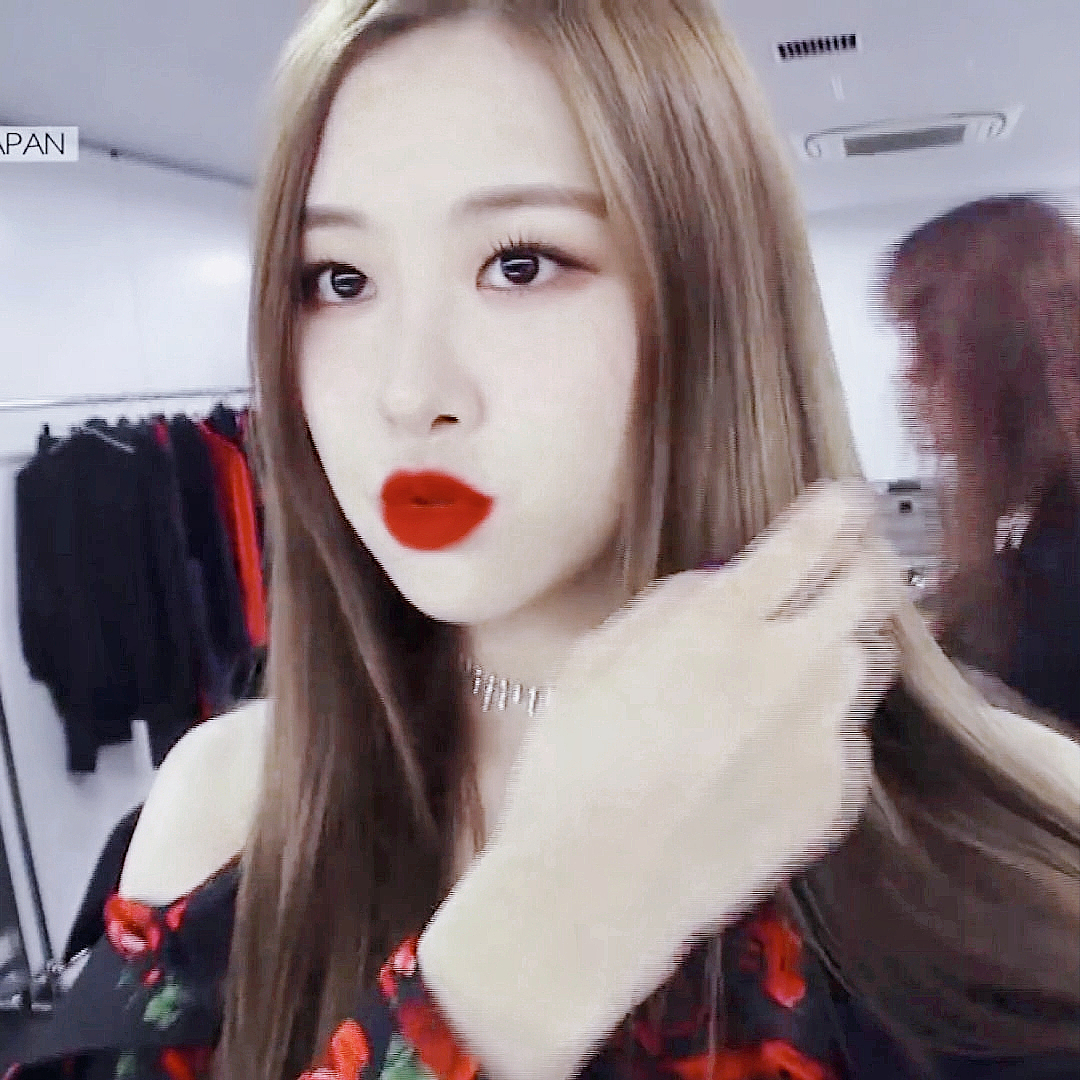 朴彩英rosie