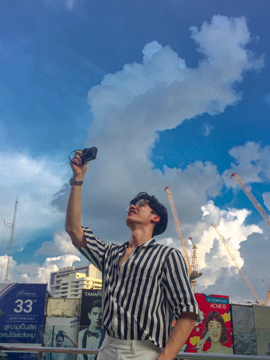 分享一个爱笑的男孩子,泰国的明星tay,中文名林阳