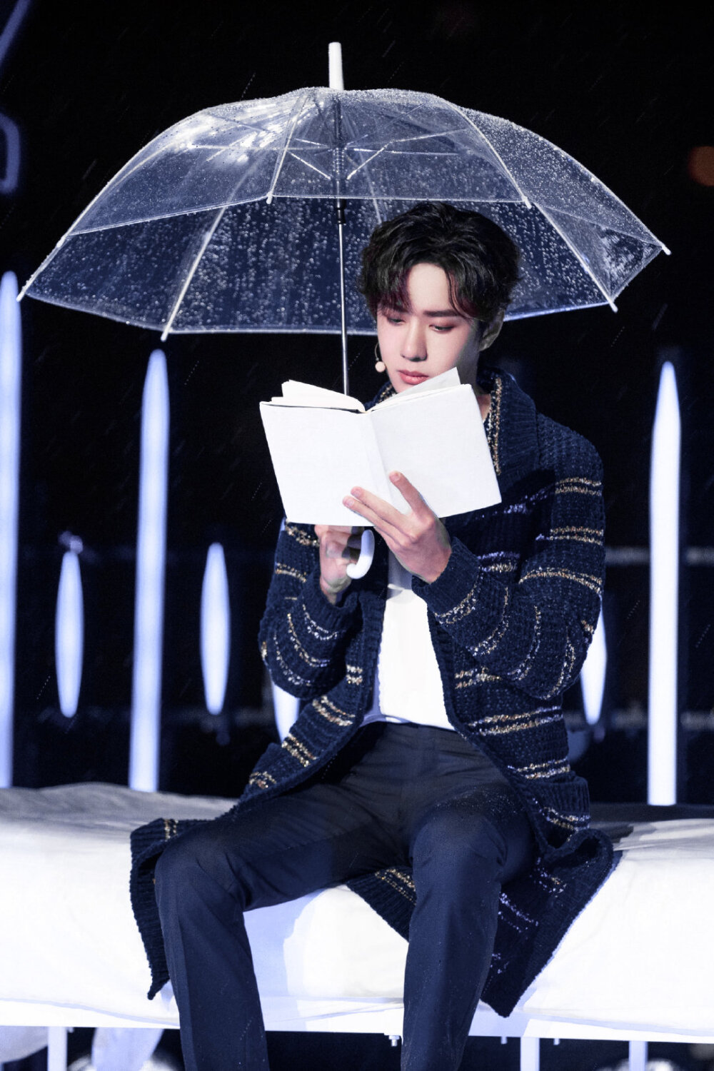 王一博湖南五四晚会