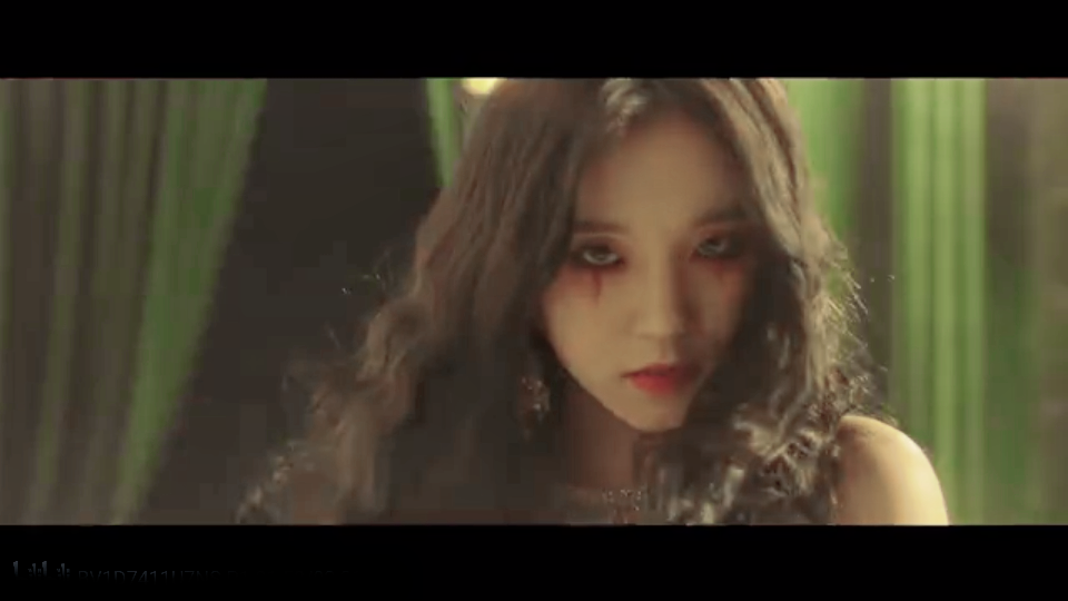 宋雨琦剧情图截自(g)i-dle ph my god mv 抱图dd收藏专辑侵权联系可