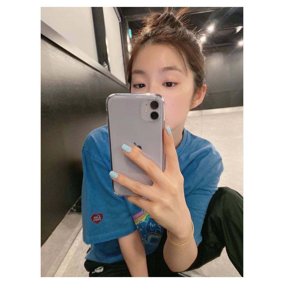 裴珠泫头像图片壁纸【黎】