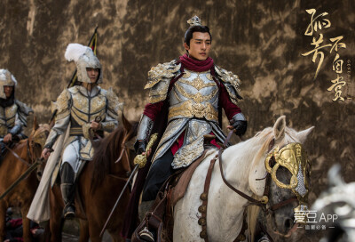 孤芳不自赏孙艺洲 饰 何侠