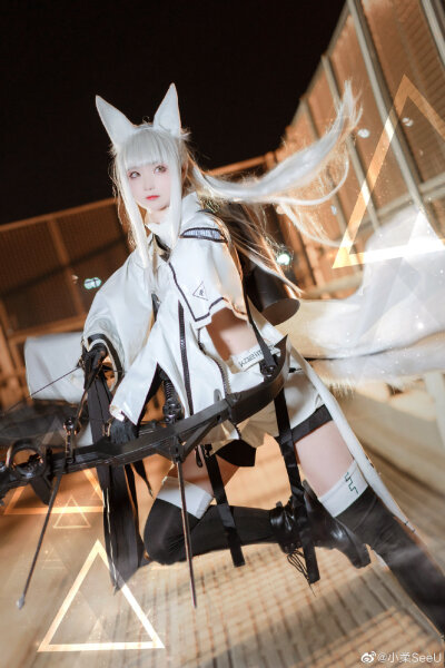 明日方舟白金cos coser 小柔seeu