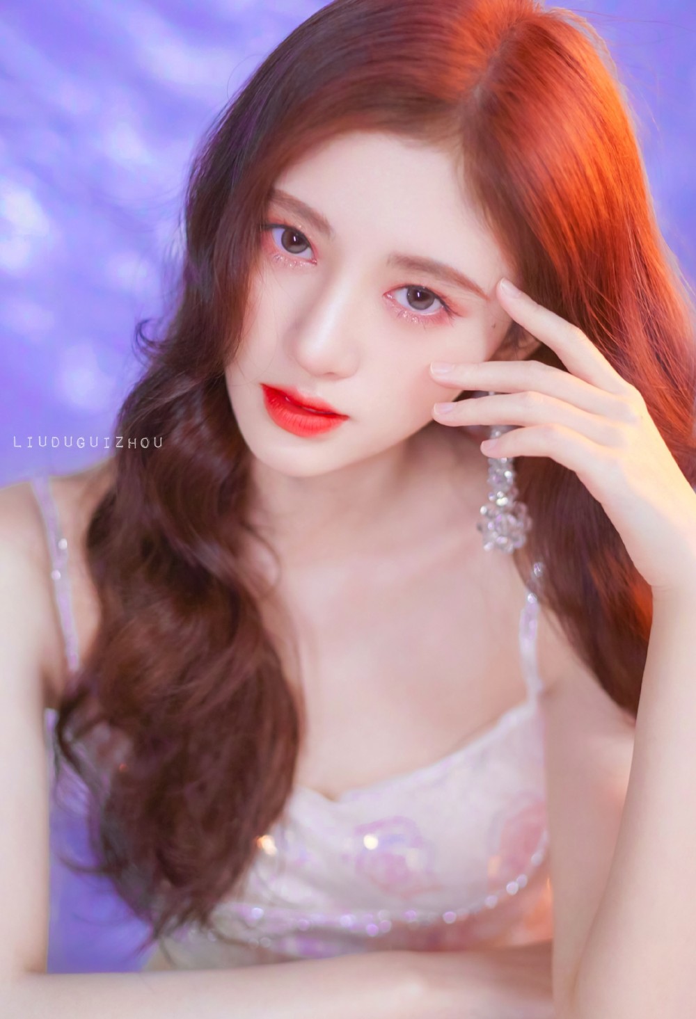 天亮之后 小美人鱼在阳光下变成了泡沫|鞠婧祎