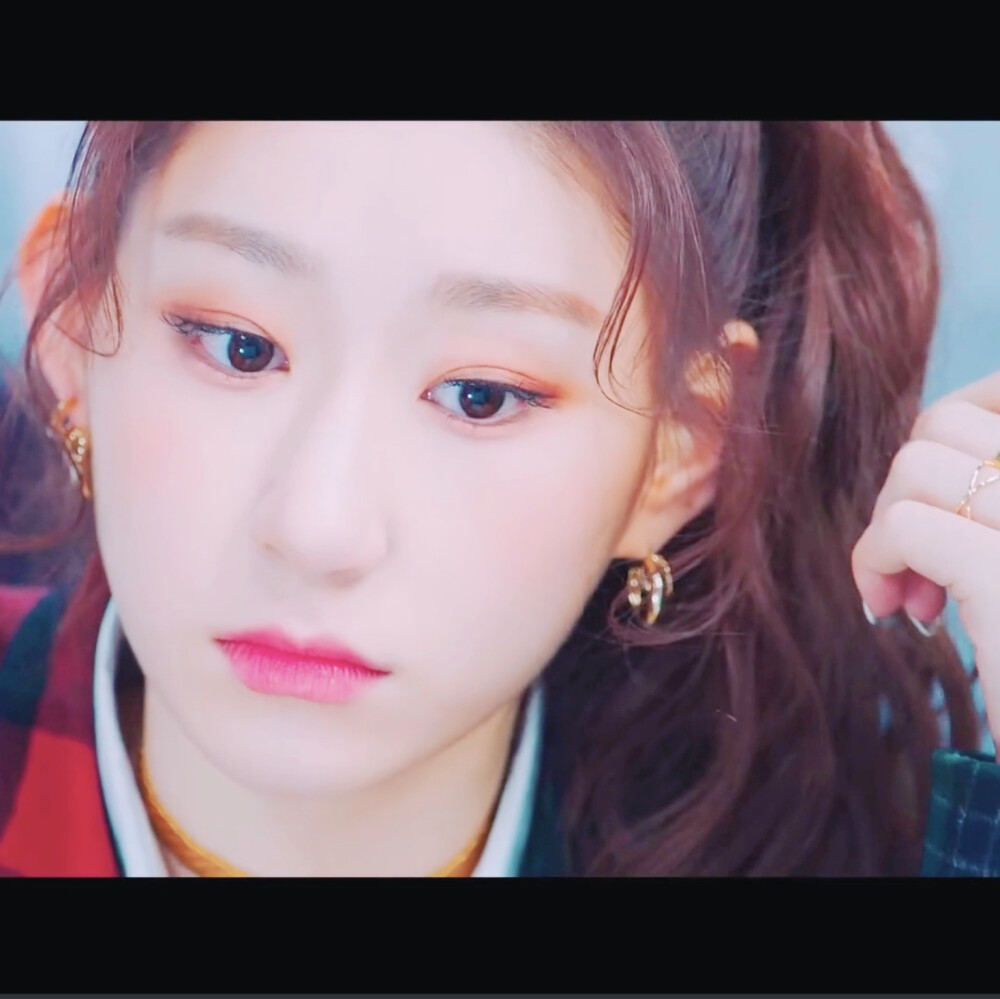 itzy李彩玲自截拿图点赞