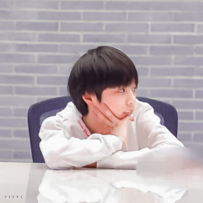 幼崽行为 刘耀文 cr:logo