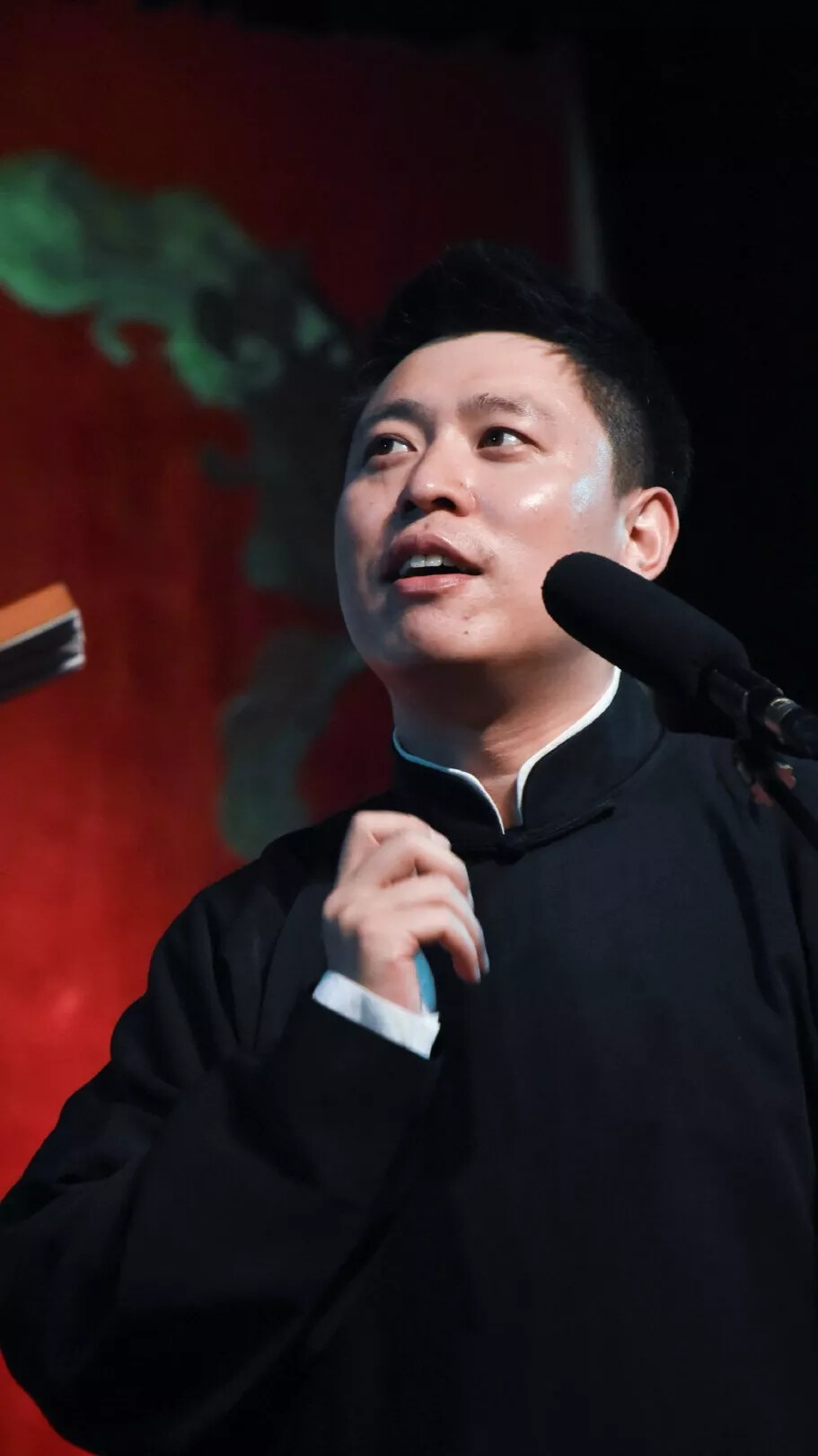 李鹤东 