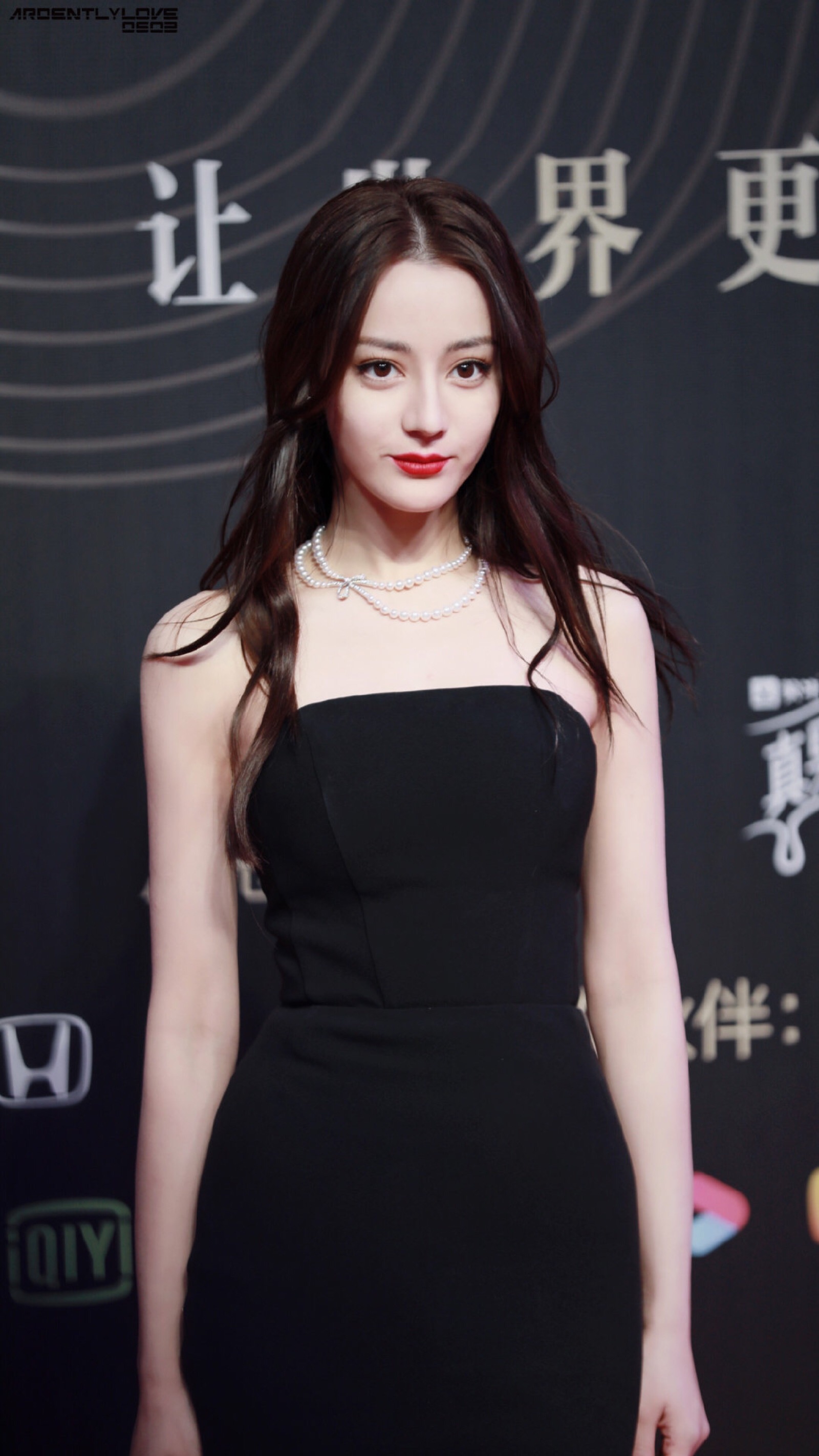 cr:ardentlylove0603 饭拍/迪丽热巴20200111微博之夜