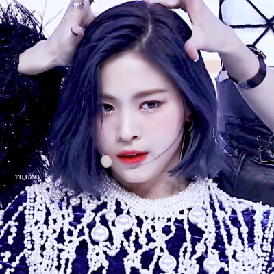女爱豆头像//软兔局长. itzy☆申留真.