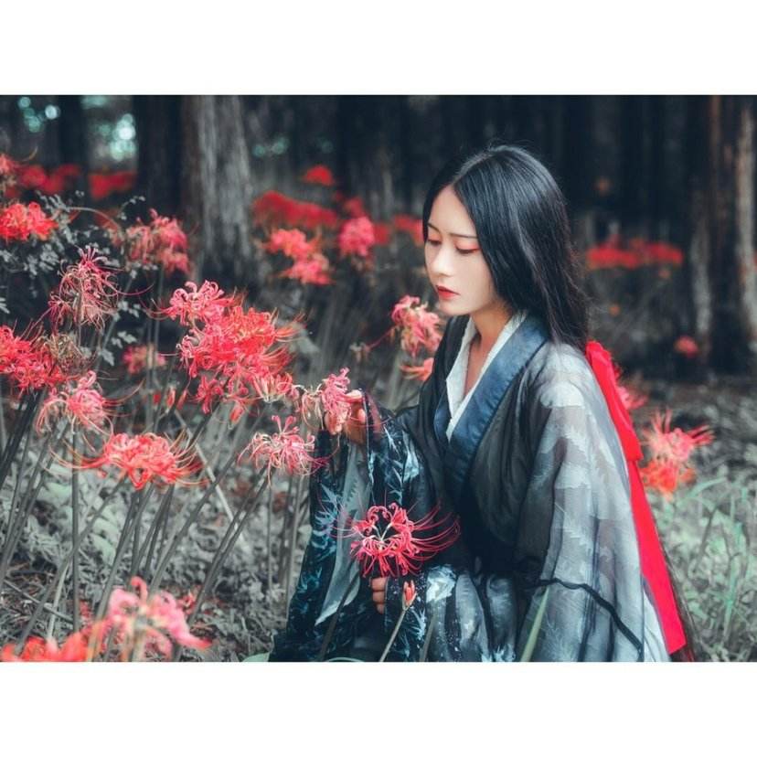 彼岸花汉服拍摄古风
