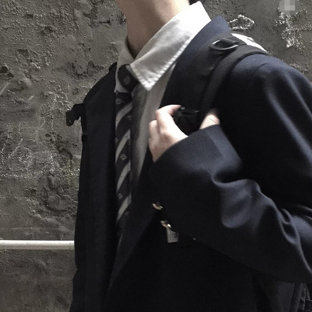 自截 二传注明dt想高冷的蔡同学男生头像男神头像部位男头
