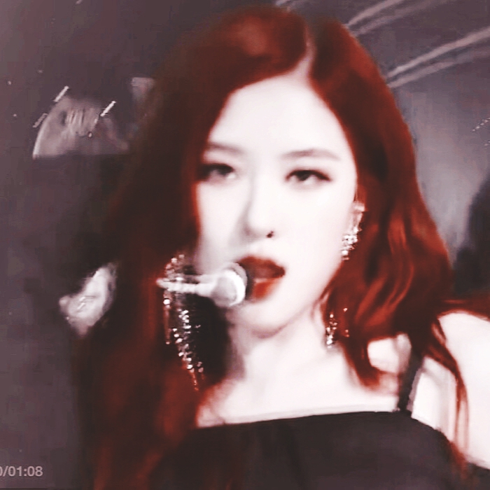 朴彩英rosie头像