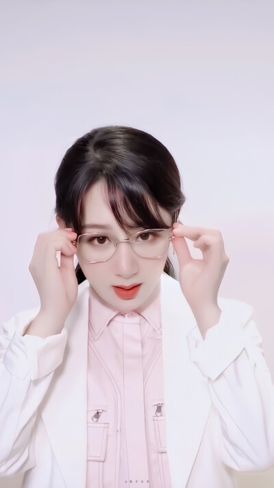 杨紫|派丽蒙眼镜代言|腹黑总裁剧本搞快点安排!|cr水印侵删