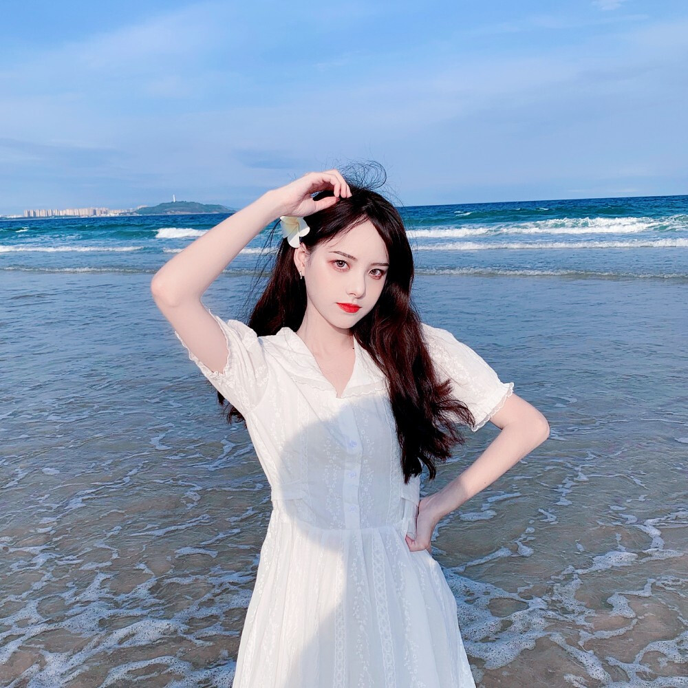 女生头像海边女头