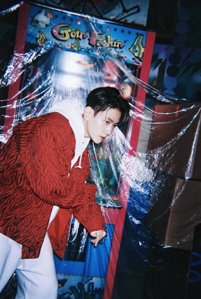 边伯贤monster 壁纸