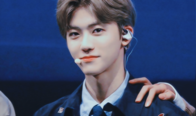 罗渽民 抱图看简介