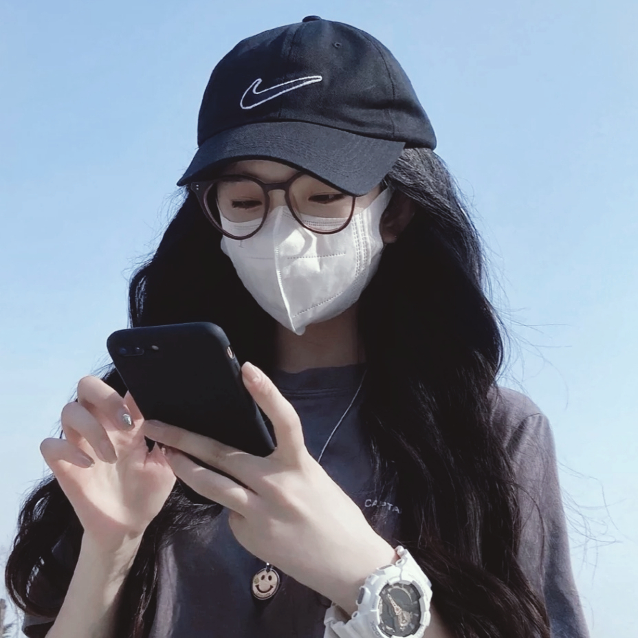 注明:堆糖想高冷的蔡同学(自截调色)女生头像女头像闺蜜头像御姐头像