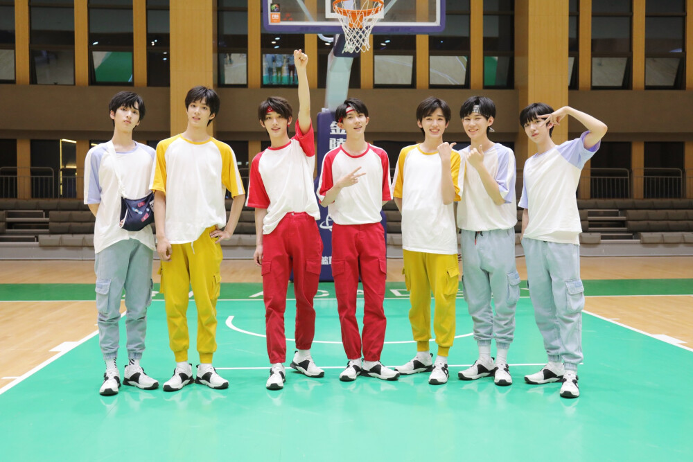 时代少年团夏日运动会