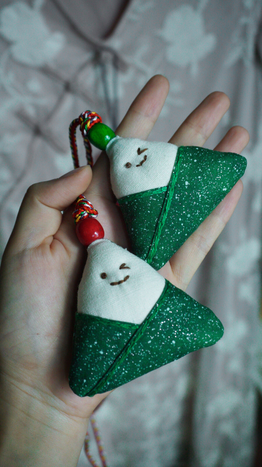 二个了…小龙也是…看着没有什么刺绣的部分,结果手工部分多到我害怕