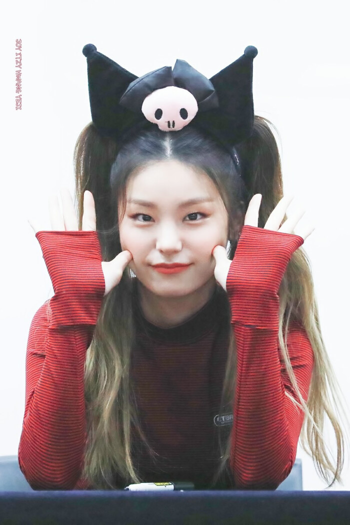 黄礼志 yeji