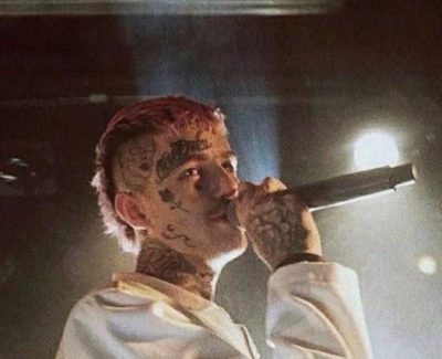 lilpeep额头纹身图片