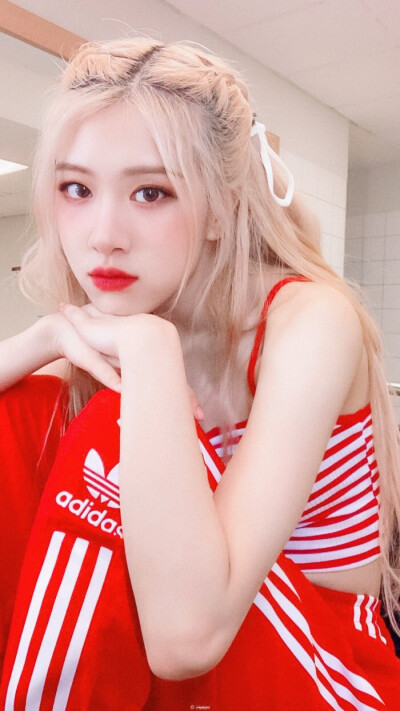 自截自调朴彩英