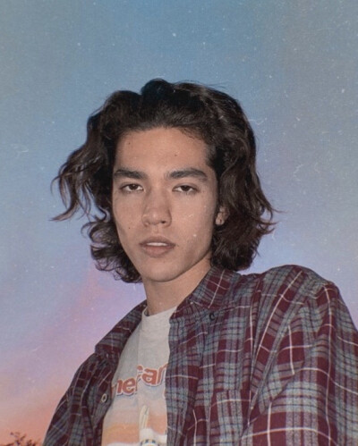 conan gray 美籍歌手爱尔兰日本混血代表作《maniac》《generation
