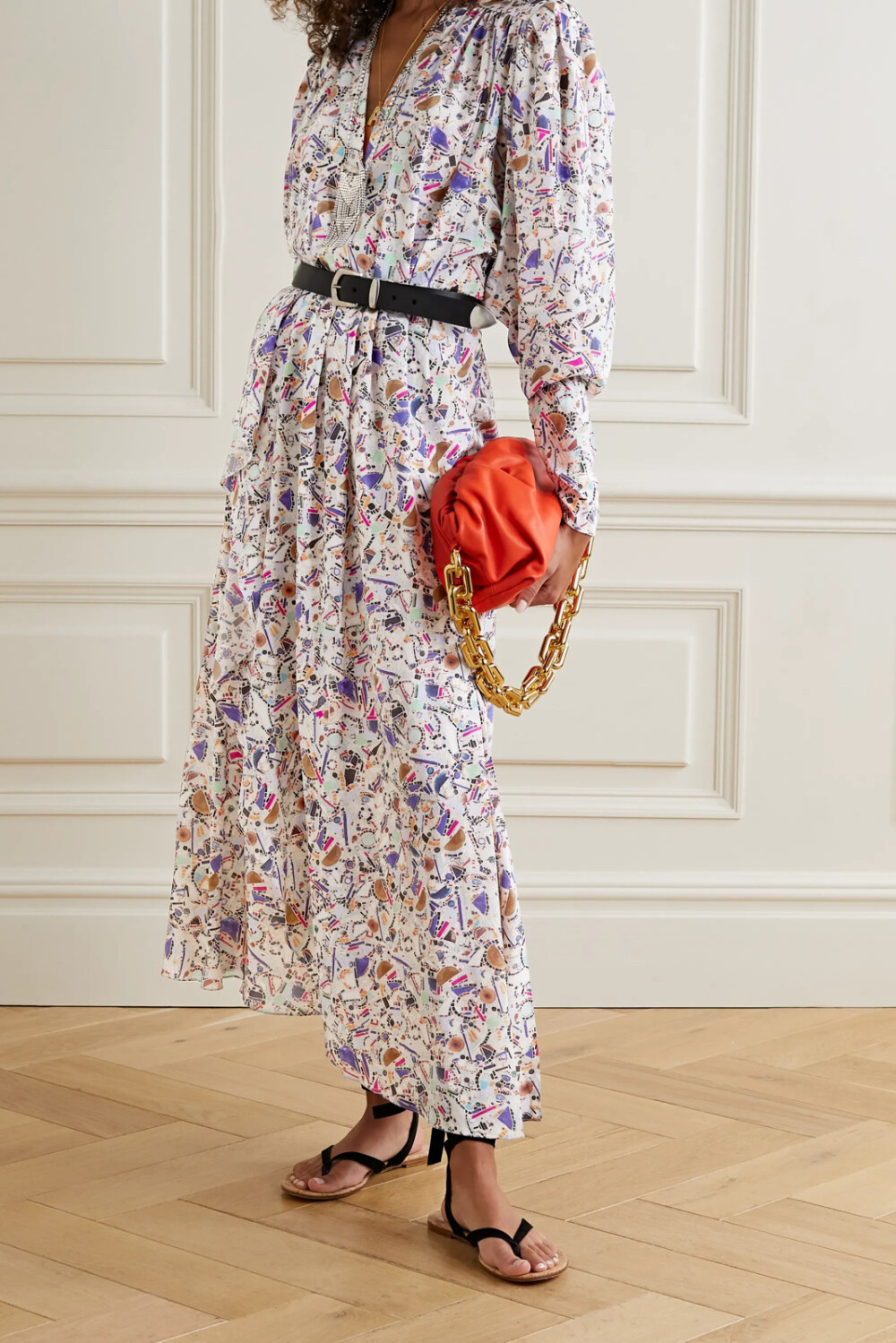 isabel marant 这款 "blainea" 超长连衣裙出自 2020 早秋系列,是以