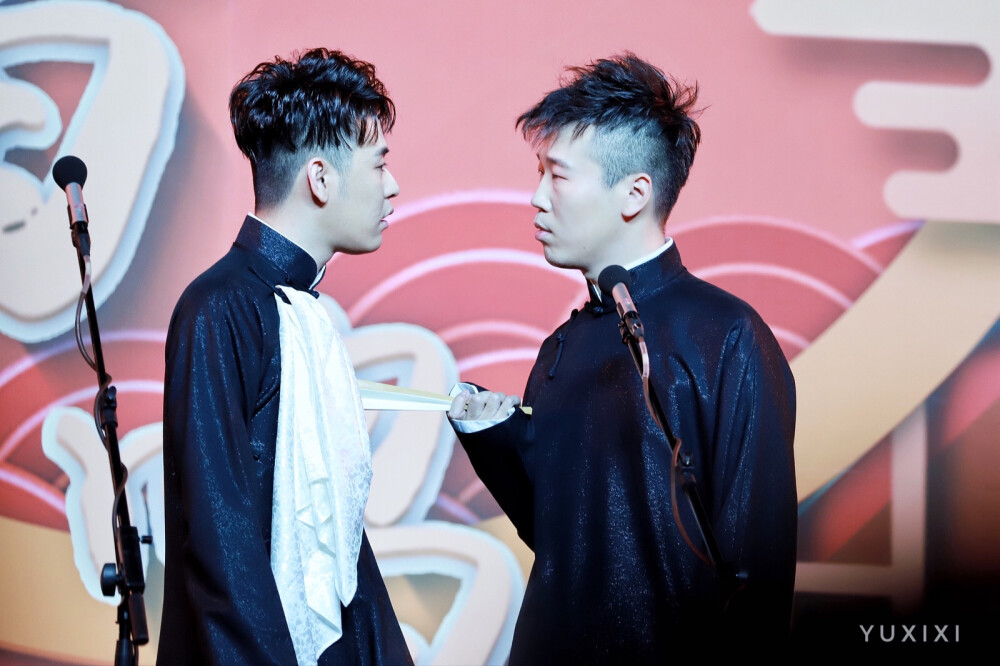 分享一下我自己找的二爷美图,都是在微博或百度上