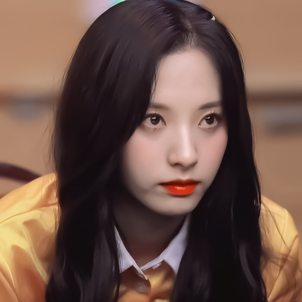 苞娜头像原图dt余慧/拿图看简介