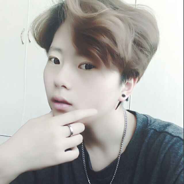 李航宇