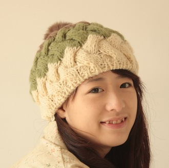 *手工钩织毛线帽子.女球球护耳冬帽甜美可爱保暖针织帽
