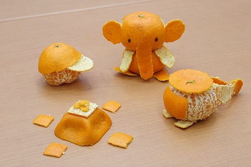 儿童手工剪橘皮艺术