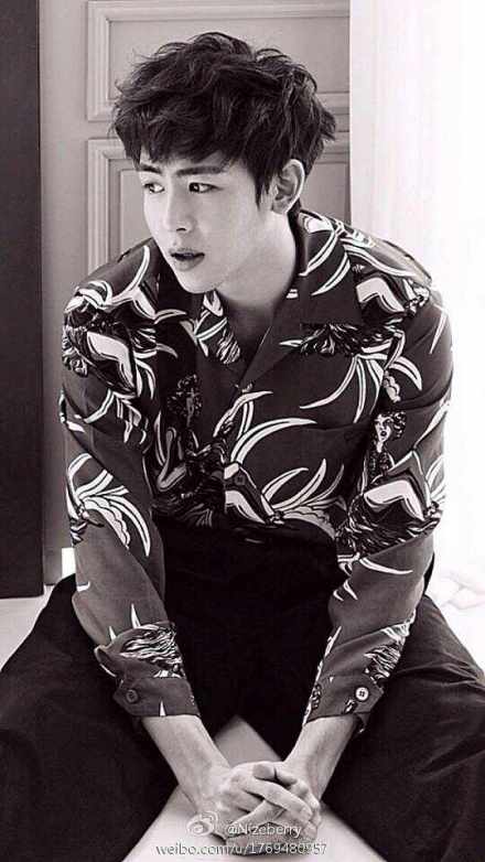 #nichkhun#愿满天星光与你同眠。晚安,小王子