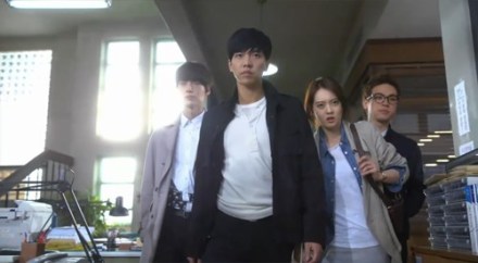 【AAGban图片】你被包围了,韩国新闻网Disp