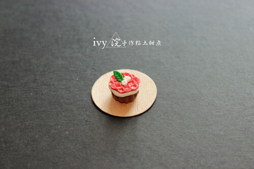 【ivy 浣】最近迷上做迷你食玩,各种甜点,快餐 纯手工 材料:超轻粘土