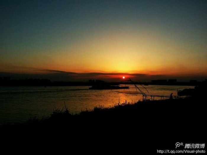 生命没有彩排,每天都是直播。迎着朝阳,踏上属