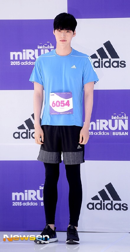 安宰贤 2015 韩国adidas mirun busan 活动新闻图7 p