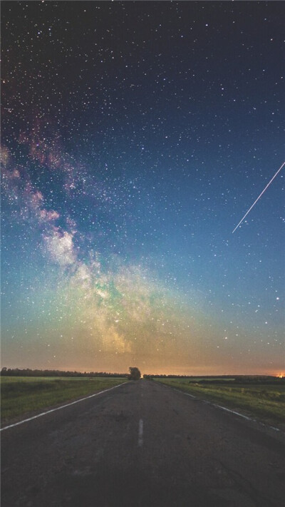 壁纸素材吧,一直都很喜欢星星的你要不要尖叫呢,最后一张还有流星划过