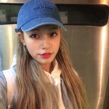 我喜欢和那些让我可以忘记看手机的人在一…