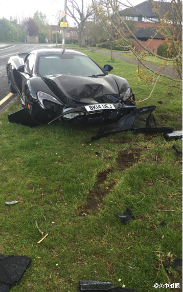 5万英镑迈凯伦被撞毁】英国一名新车主在拿到迈凯伦mclaren 650s仅仅